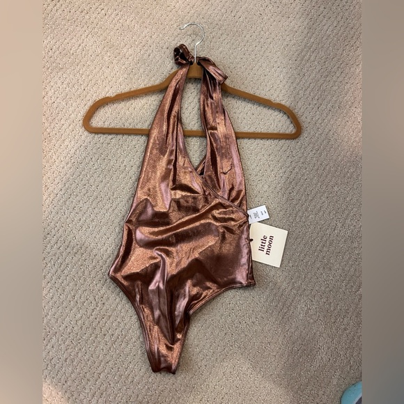 Aritzia body suit size xs new with tag - Picture 2 of 3